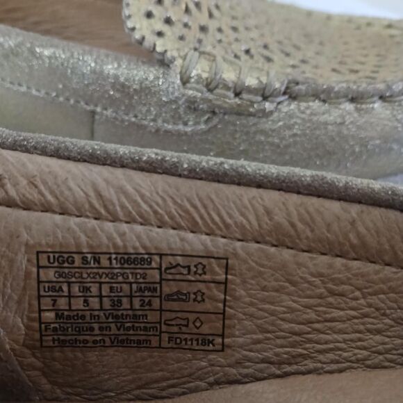 UGG Clair metallic gold leather moccasin loafers laser cut perforations 7 - Picture 6 of 8